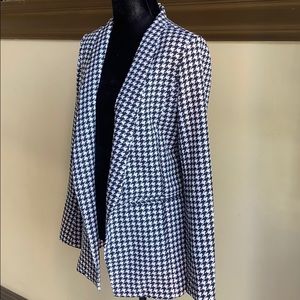 White & black checkered blazer